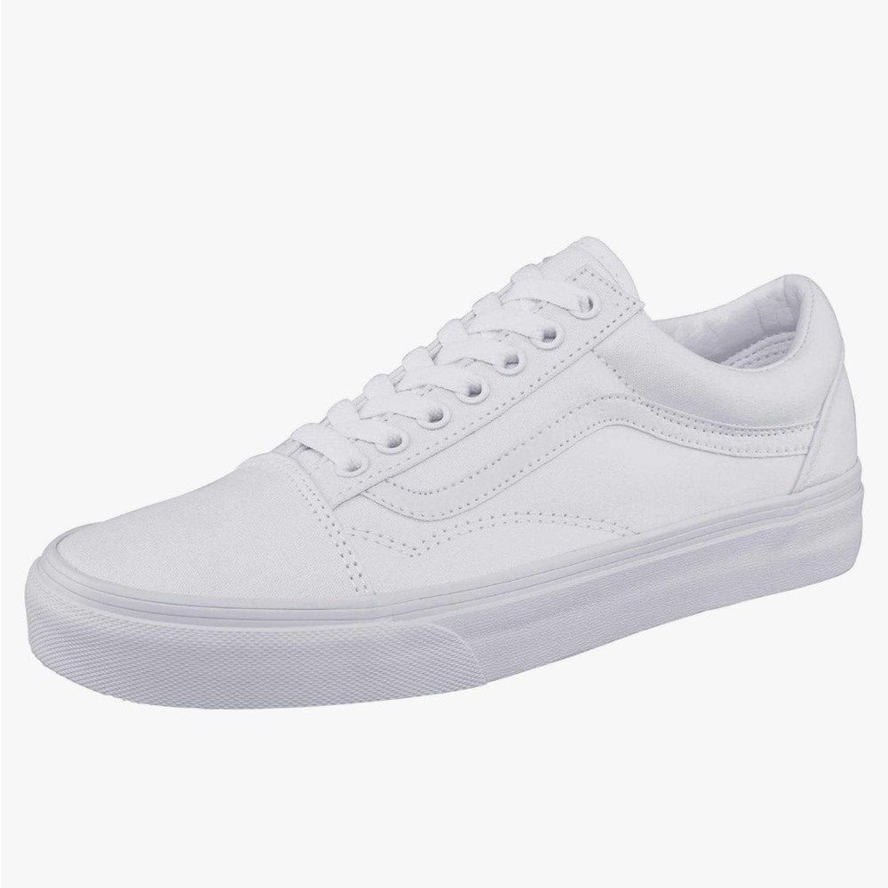 Size 8 brand new, never opened box. Old skool white leather vans.